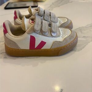 Veja Kids White Sneakers with Pink V Logo and Gum Sole
